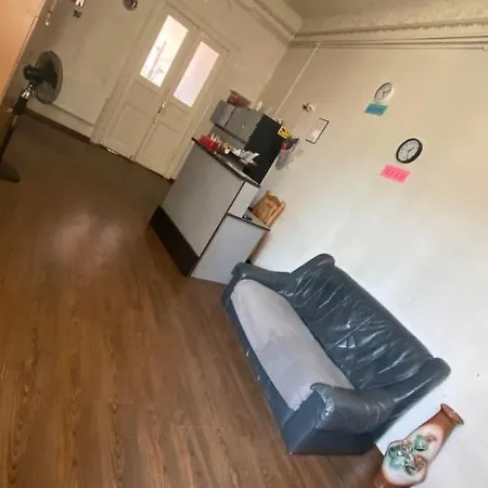 Play Hostal Leópolis