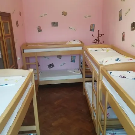 Play Хостел Львов