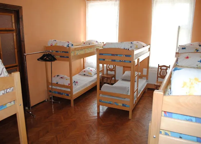 Play بيت شباب